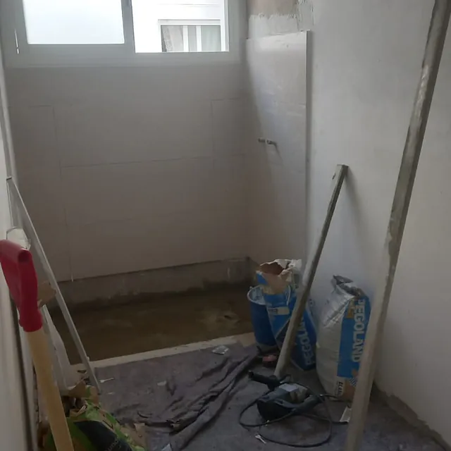 Reformas Hernán Andrés Cárdenas reforma de un baño